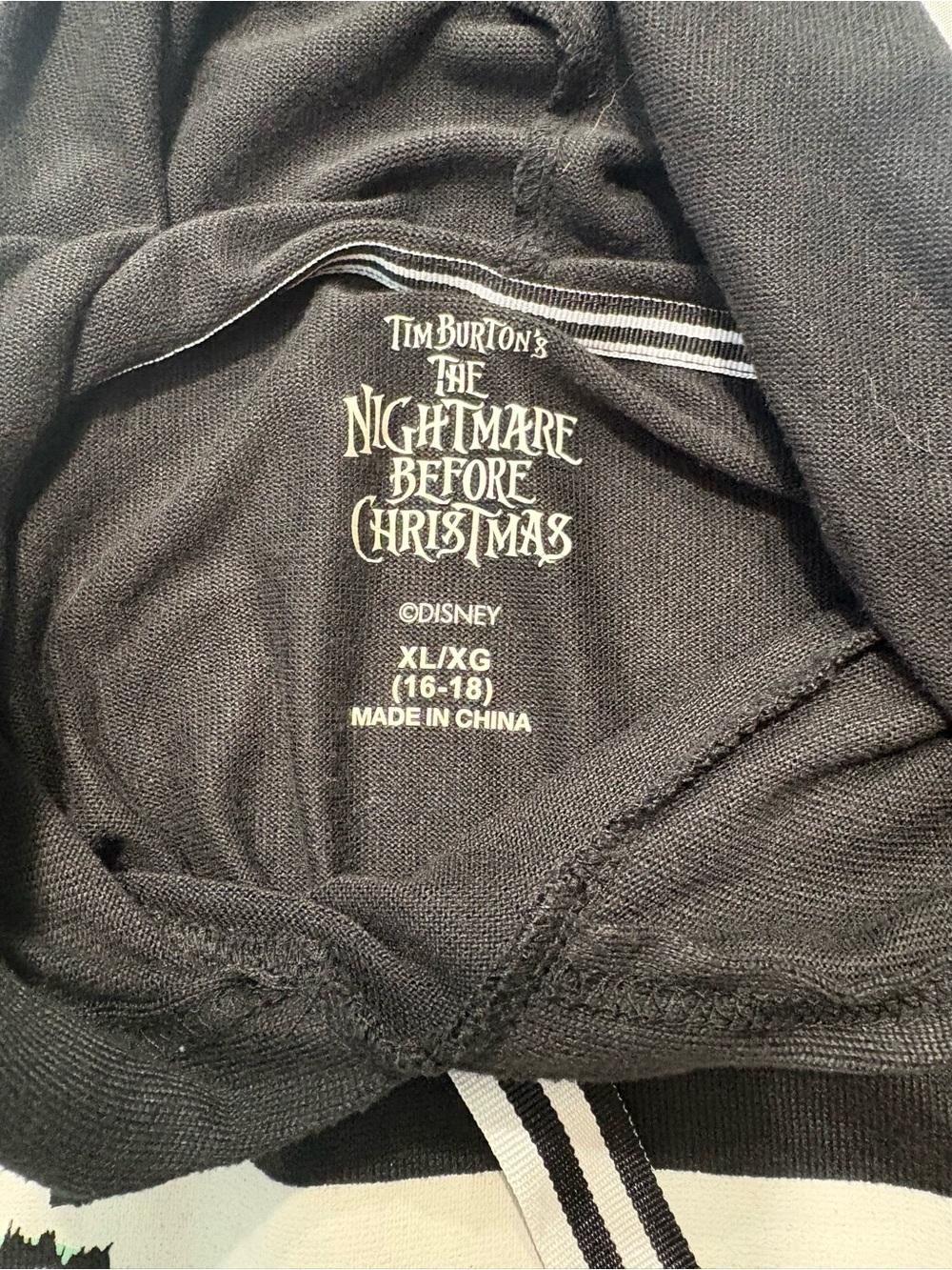 Disney Black Hooded Pullover Sleepwear Nightmare Before Chris Character Print - Picture 2 of 5